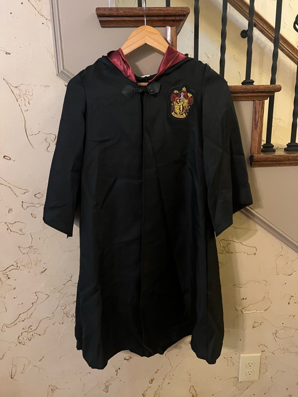 Harry Potter Wizarding World Gryffindor Kids' Wizard Cloak Costume